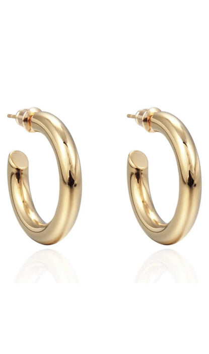 Jacqué Hoops